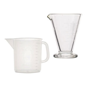 Maatbekers en -kannen